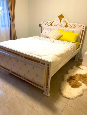 Luxury two bedroom Apartment near Speke Resort